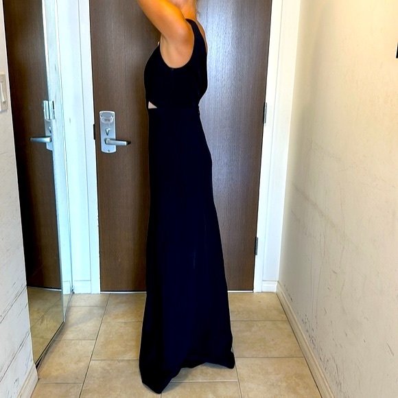 BCBG MAXAZRIA Formal Black Dress with Flesh Mesh Hidden Zipper in Back - Picture 6 of 10